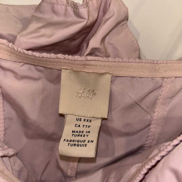 Pink Ruched Sleeveless Top - Picture 5 of 8